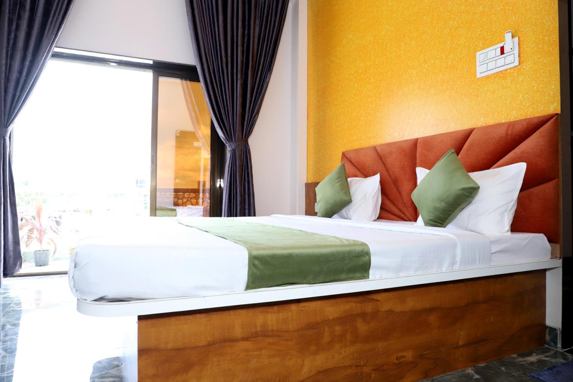 Hotel Grand Khuldabad Eksteriør billede